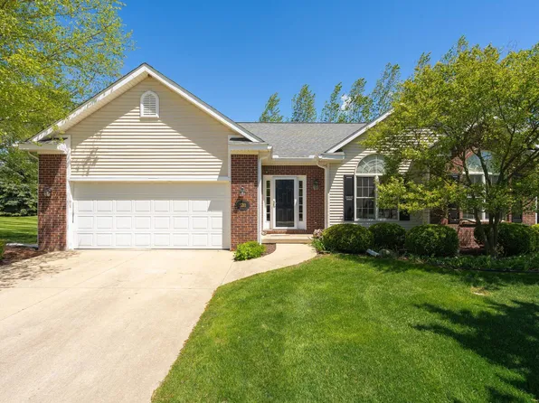 3201 Ivy Ln, Grand Blanc, MI 48439