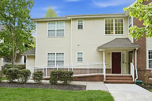 27 Forest Dr Photo 1