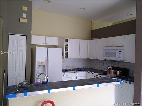 3rd image of 1352 SE 16th Ave #0