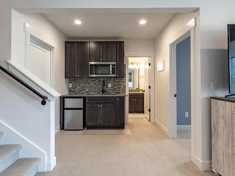 lower floor kitchenette