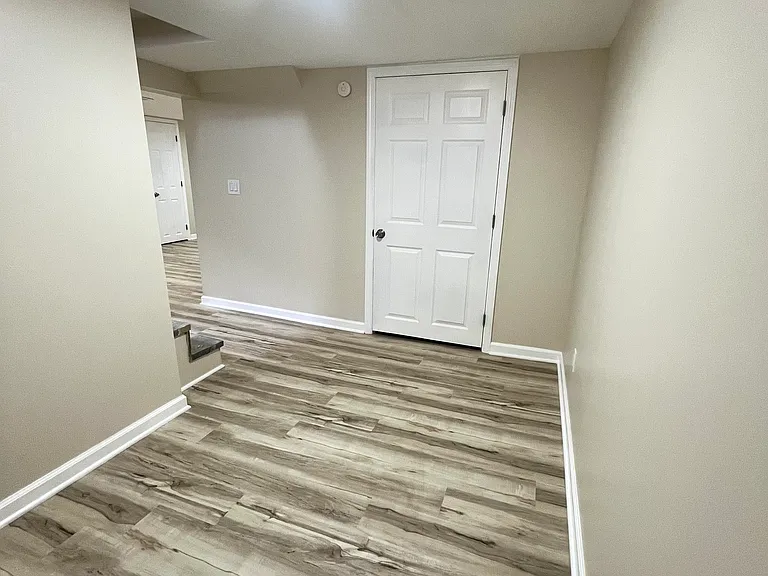 1647 Brown St — Photo 14