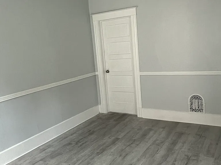 16 Stewart St #2 — Photo 7