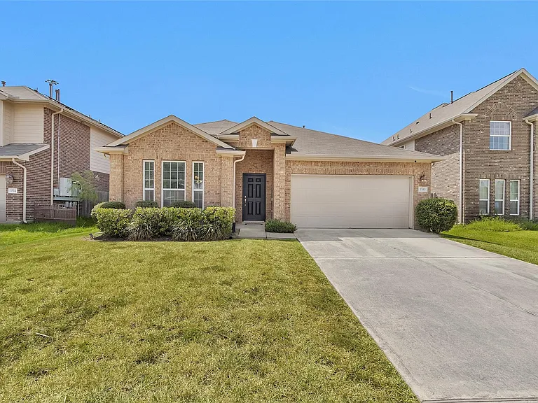 1510 Bella Garden Ct — Photo 1
