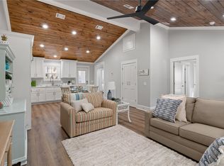 1471 River Dr NE, Townsend, GA 31331