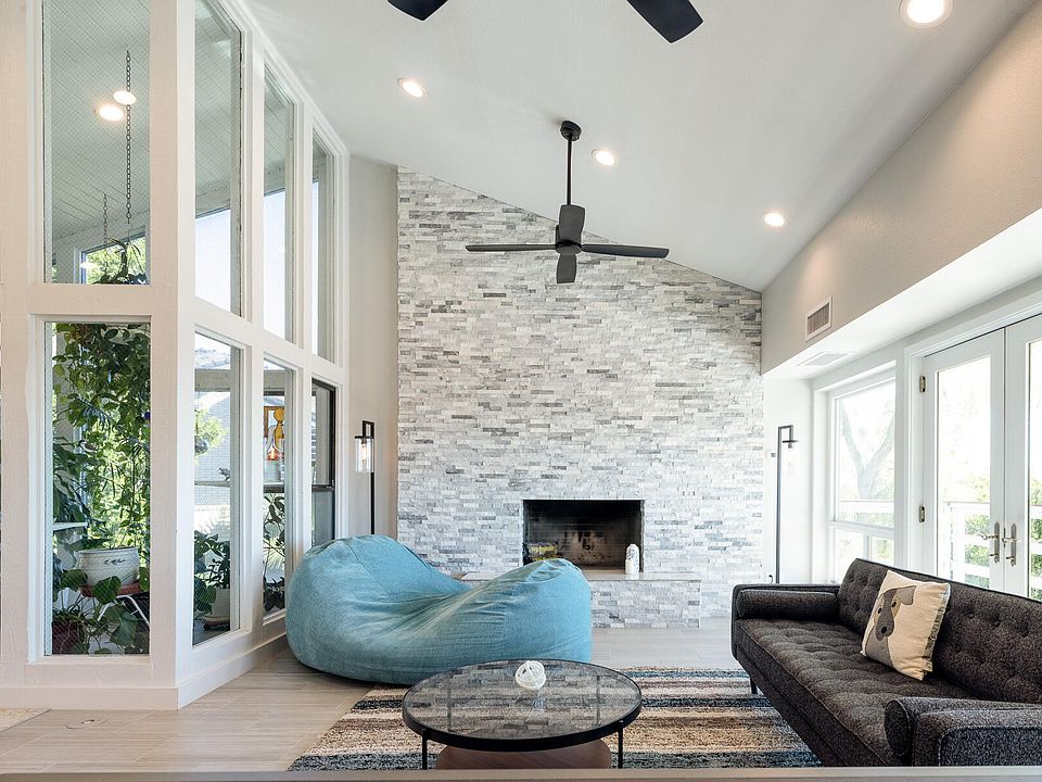 1st image of 2041 E Vista Avenue