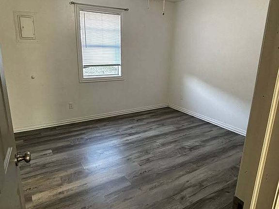 4th image of 2308 Savannah St #11310700
