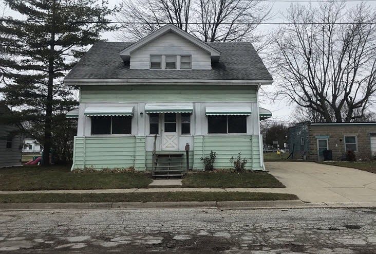 1st image of 774 S Main St