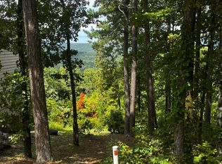 140 E Villena Dr, Hot Springs Village, AR 71909