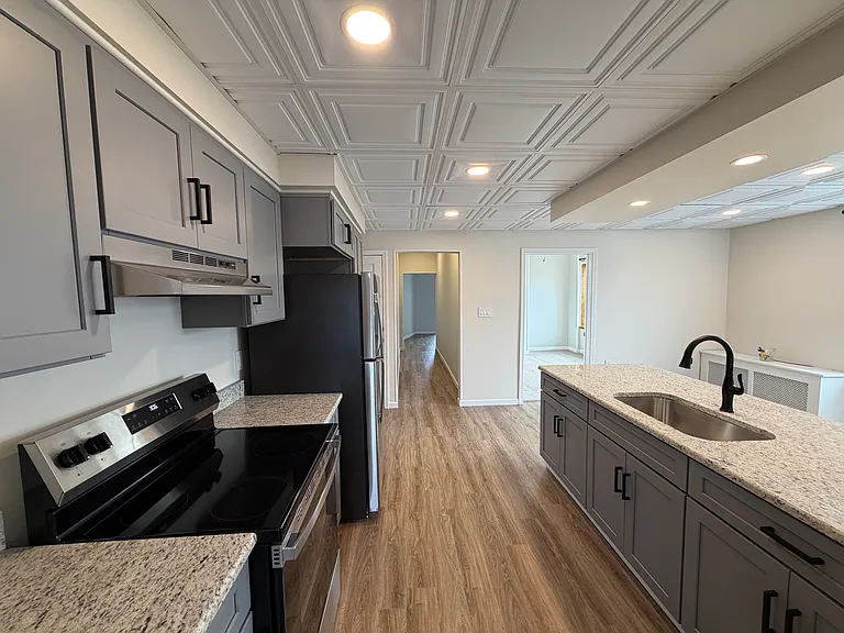 1512 Wyoming Ave #1 — Photo 3