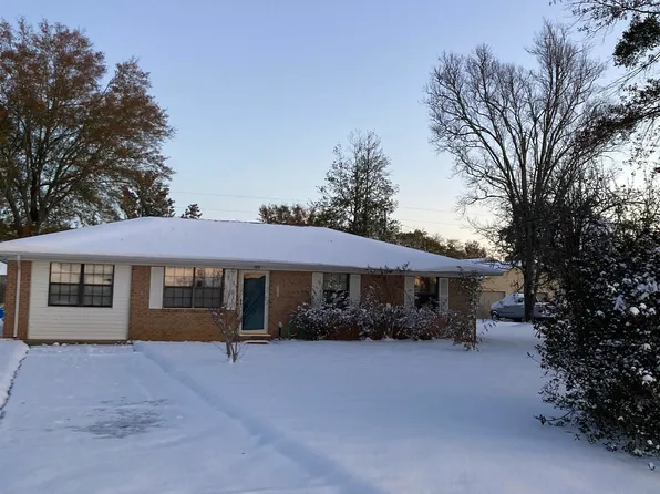 212 W Azalea Ave, Foley, AL 36535