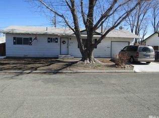 414 Charlotte Ave, Yerington, NV 89447
