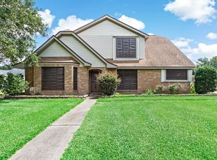 2510 Ridgewood Ln, Nederland, TX 77627