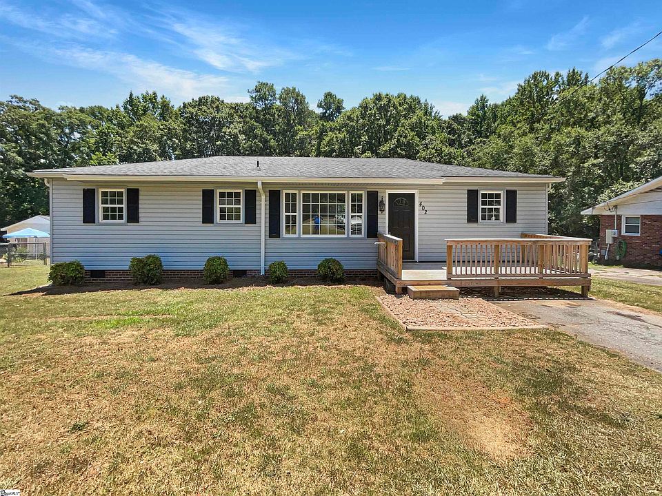 1st image of 402 High Dr
