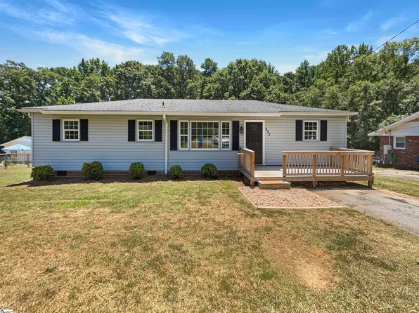402 High Dr, Spartanburg, SC 29303