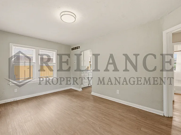 1836 S Gold St — Photo 13