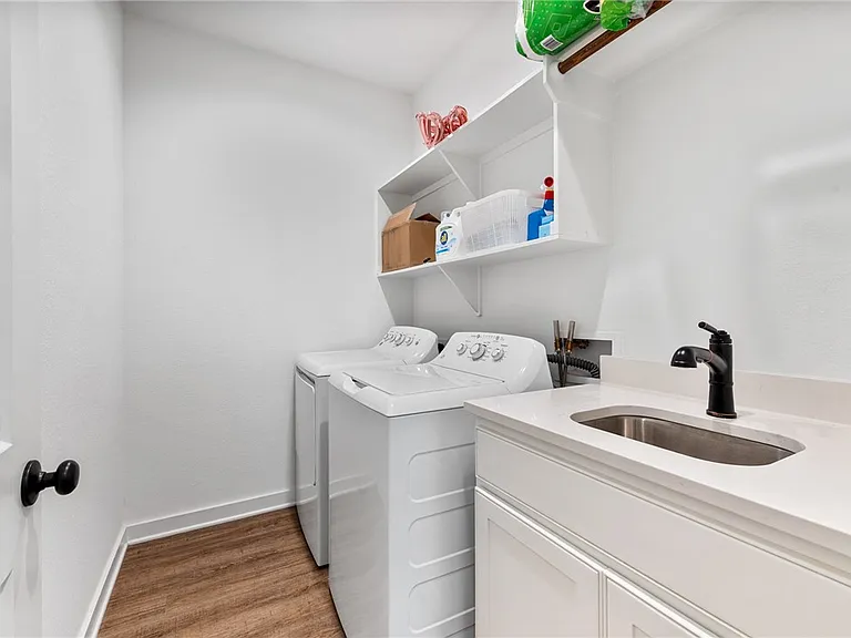 1619 Buena Vista Dr — Photo 18