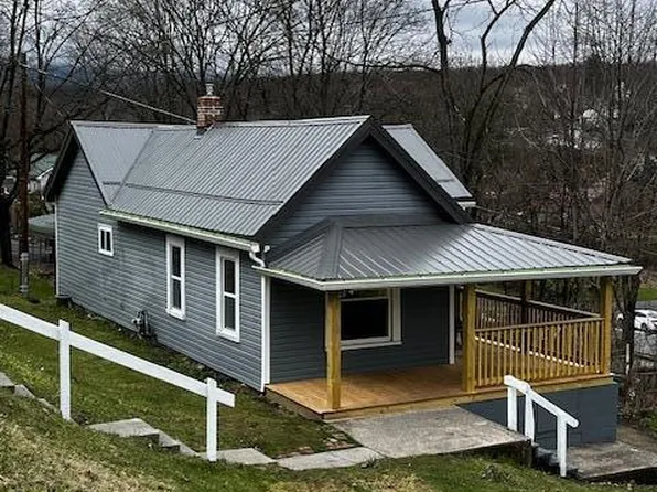 1301 N 6th Ave, Altoona, PA 16601