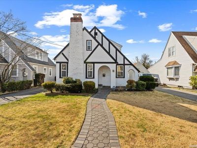 736 Edward Street, Baldwin, NY, 11510