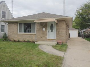 2219 Hayes Ave, Racine, WI 53405