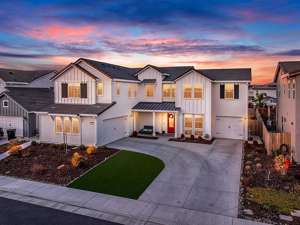 1st image of 3056 Fontana Dr