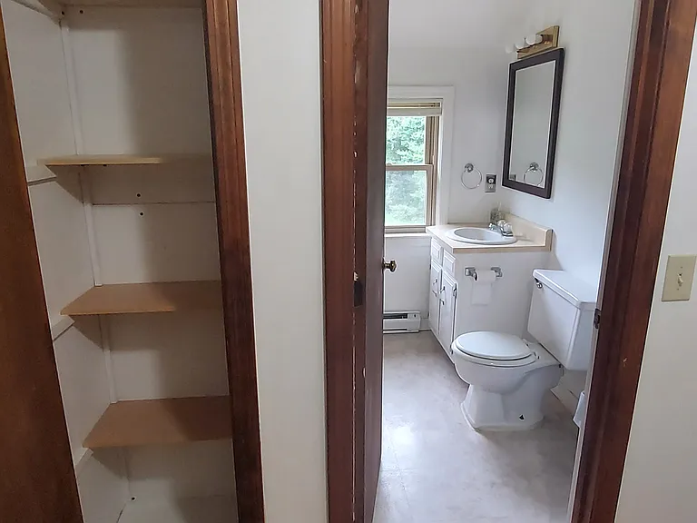 28L Island Pond Rd — Photo 13