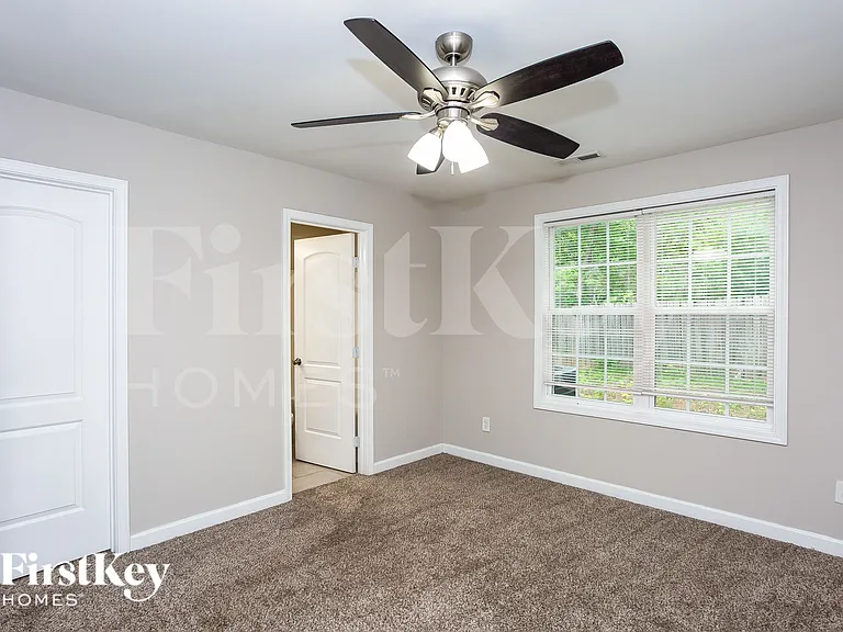 100 Ash Ave NW — Photo 10