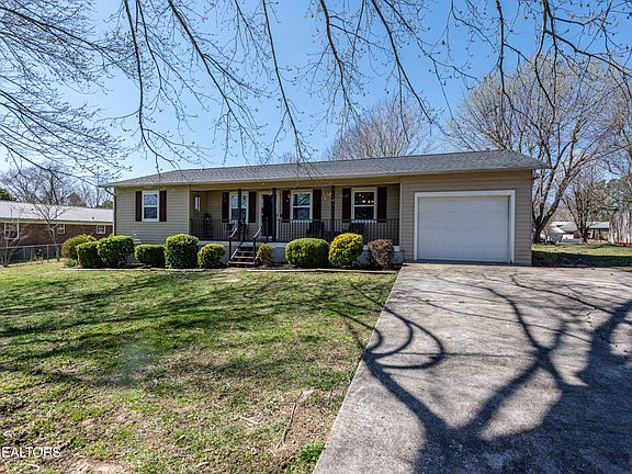 3rd image of 209 Sequoyah Dr