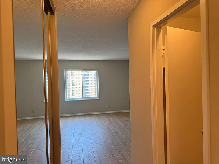 8360 Greensboro Dr #917 — Photo 22