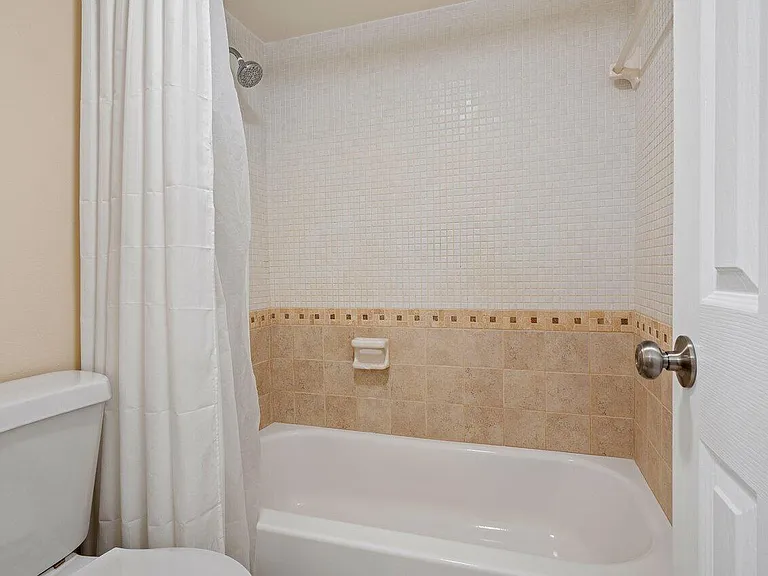 2525 Florida Blvd #130 — Photo 11