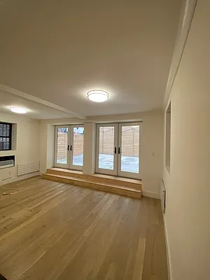 Rented by Bond New York | media 14