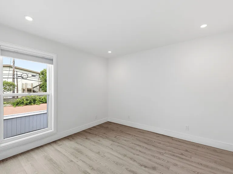 143 Ortega Ave — Photo 31