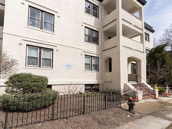4th image of 17 Radcliffe Rd APT 10