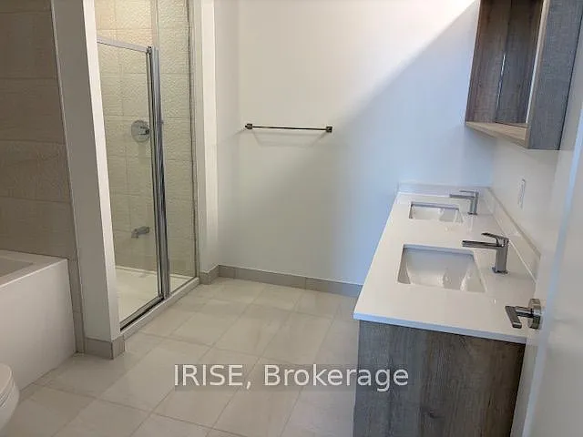 5105 Hurontario St #Penthouse 05 — Photo 13
