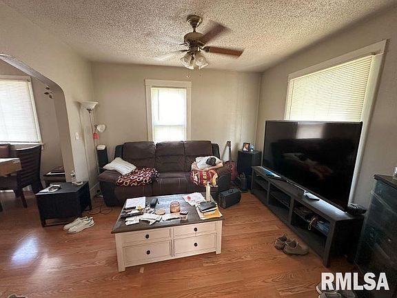 2nd image of 510 S Clark St