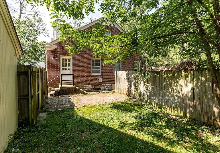 123 Barberry Ln — Photo 25