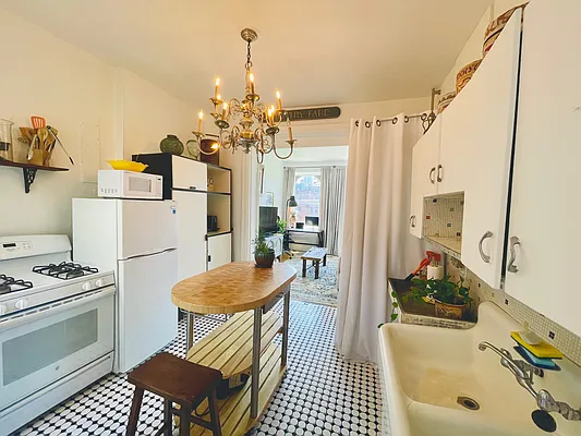 Rented by Corcoran | media 10