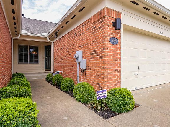 2nd image of 559 Palmer Ct