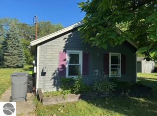 4712 Jefferson Ave, Midland, MI 48640