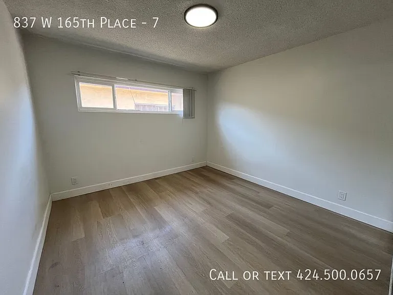 837 W 165th Pl #7 — Photo 12