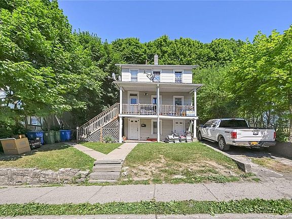 3rd image of 131 Linden Ave