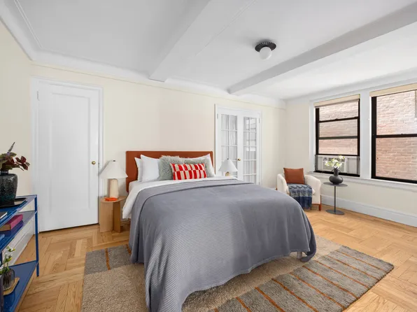 333 East 53rd Street image 7 of 17