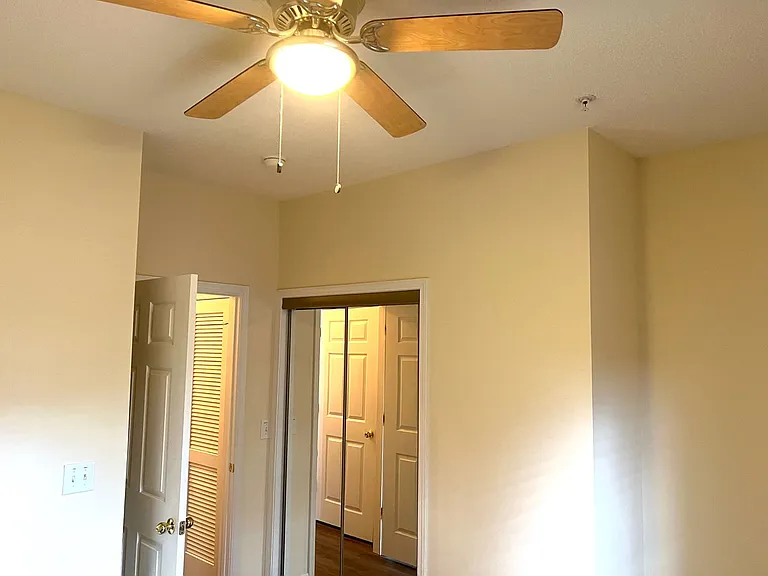 208 Castle Dr #1372 — Photo 12