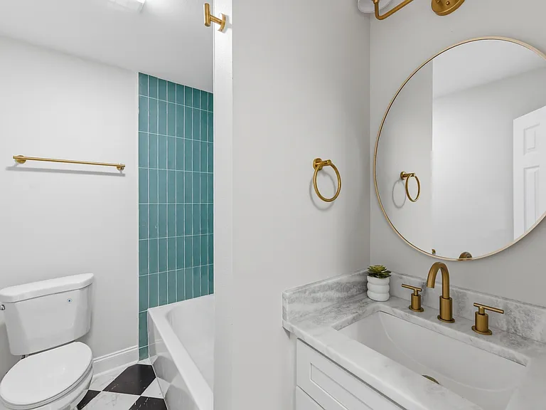 110 Jules Ave — Photo 11