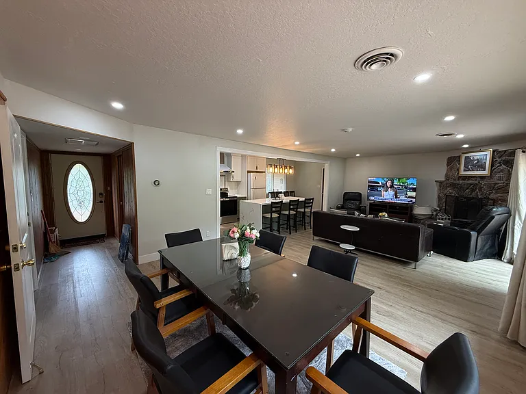 7620 Hill Rd — Photo 3