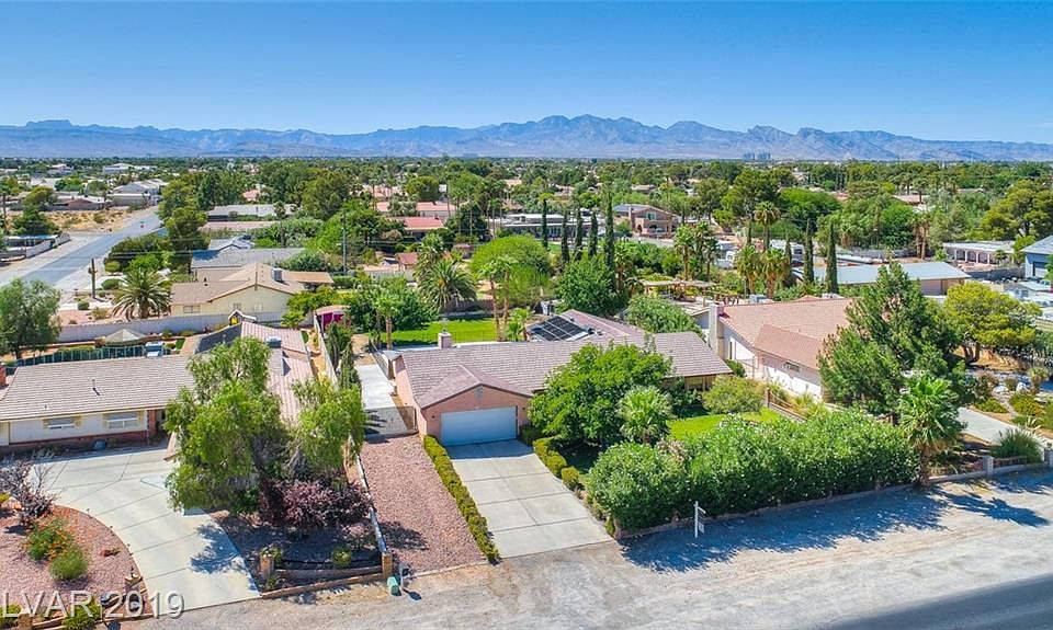 1st image of 3075 S Torrey Pines Dr