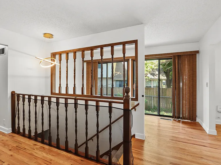 7405 W 74th St — Photo 21