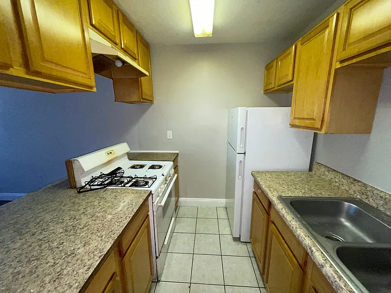 3506 NW 21st Street — Photo 3