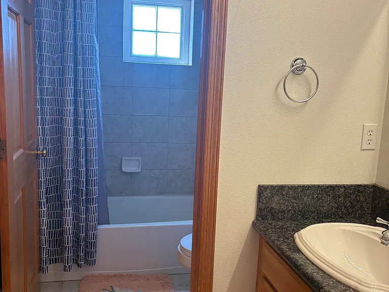 5487 Summit Blvd — Photo 32