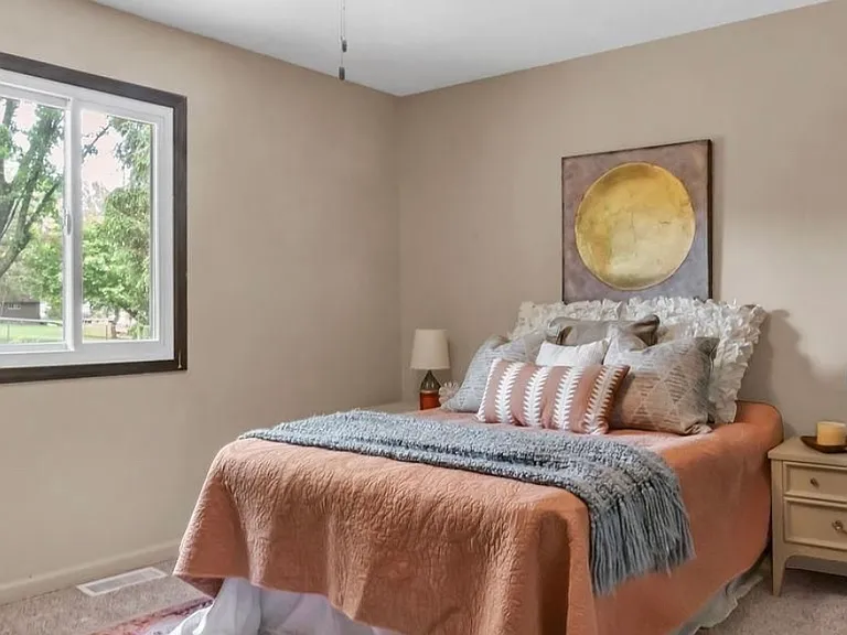110 S Pine Cone Ct — Photo 4