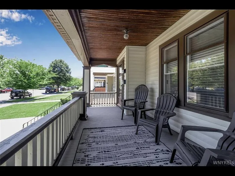 622 Parkside Ave — Photo 17